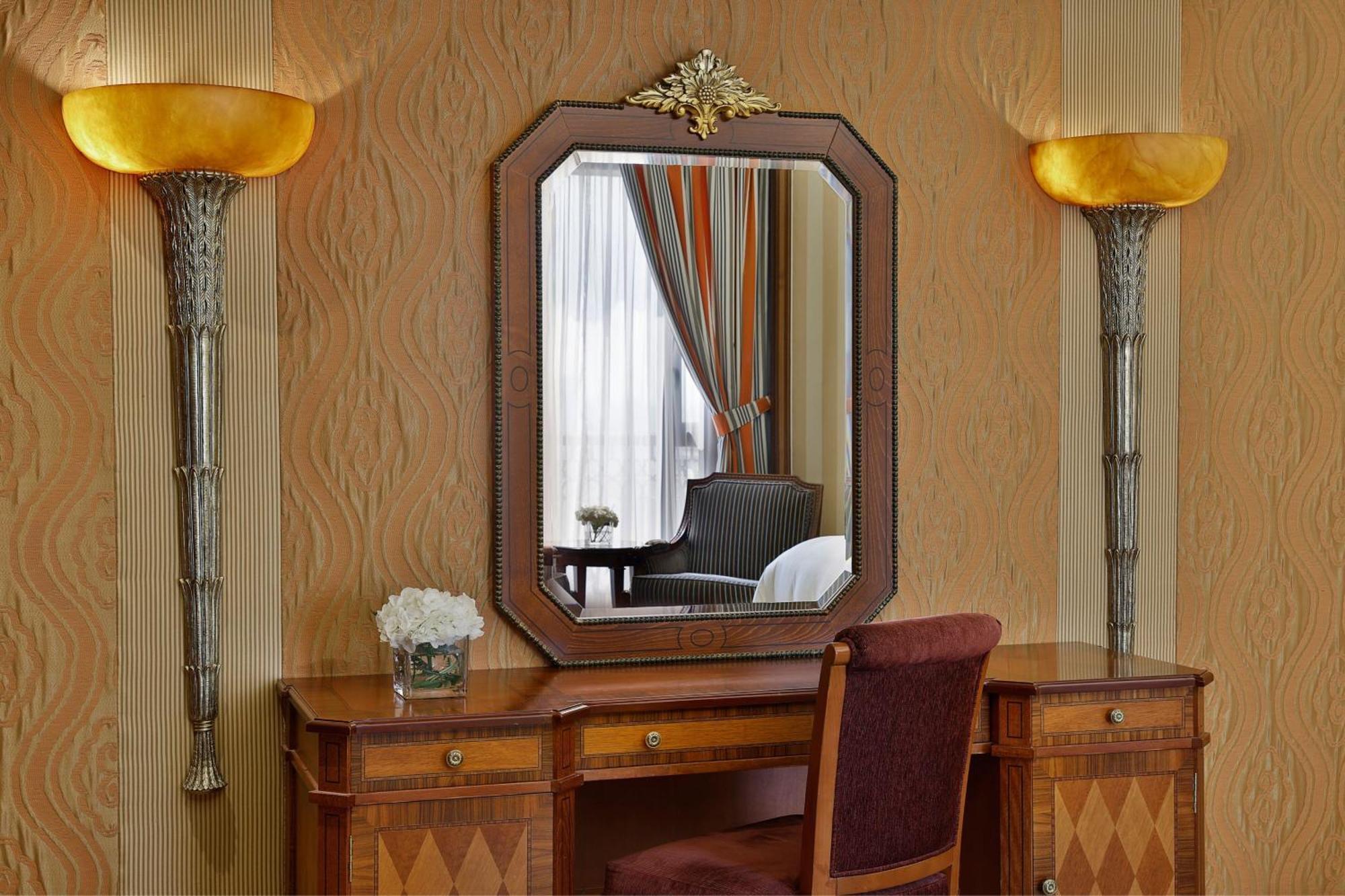 리츠칼튼 제다 호텔 외부 사진 A dressing table